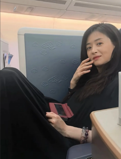 了蒋欣减肥，才明白为什么有些人说明星脾气大，简直一下子就理解了，可以看到蒋