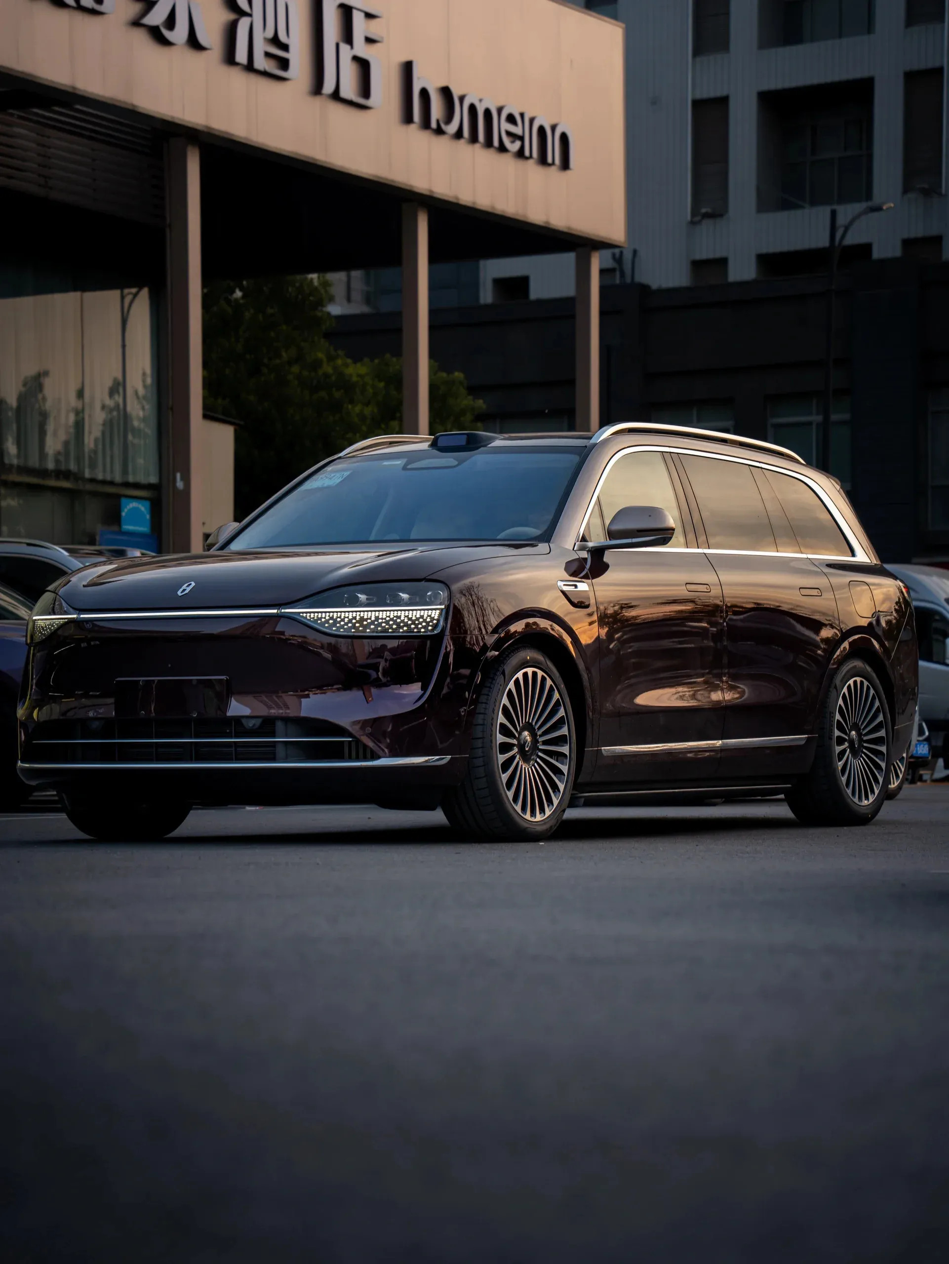 不管晚上有没有惊喜其实到了现在这个时间已经可以对问界M9下定论了问界M9是中国品