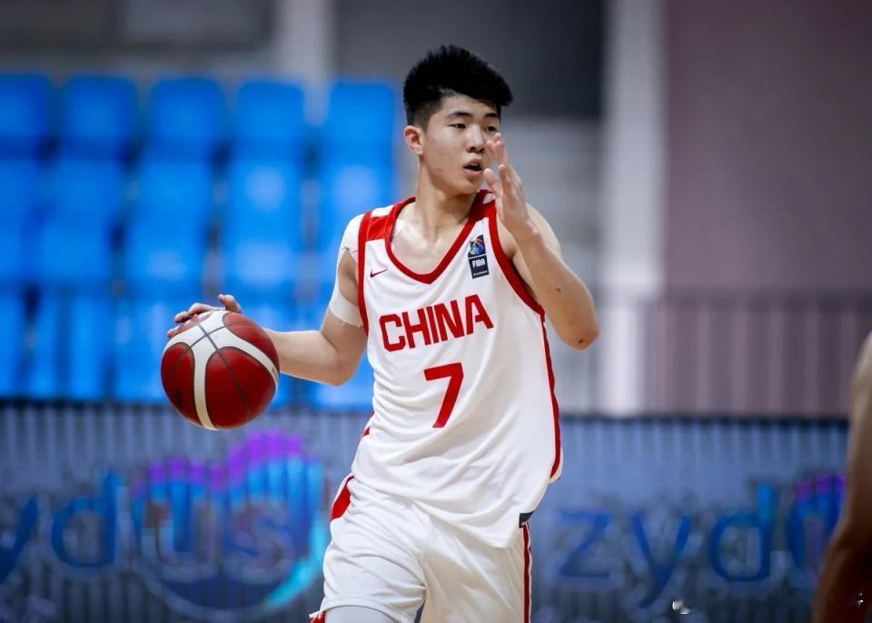 直通亚洲杯八强！中国U18男篮大胜伊朗3战狂胜138分锁小组第一北京时间8月1