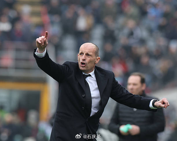 【比较】一年前的第27轮，当时备受赞誉的孔蒂麾下那不勒斯，积分和如今的米兰完全一