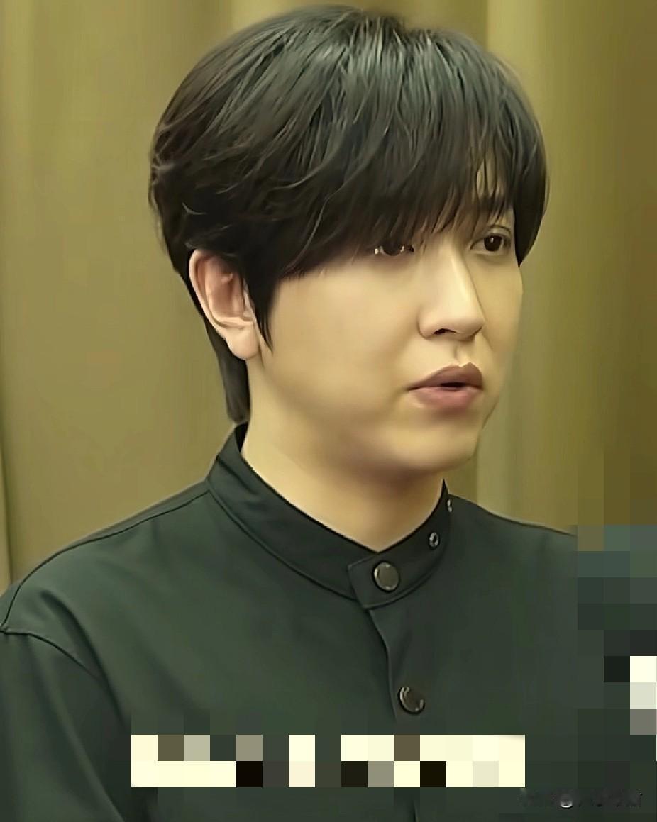 白冰被罚1891万，不是蠢是系统失灵，500元红包都逃不掉。最近白冰偷税这事