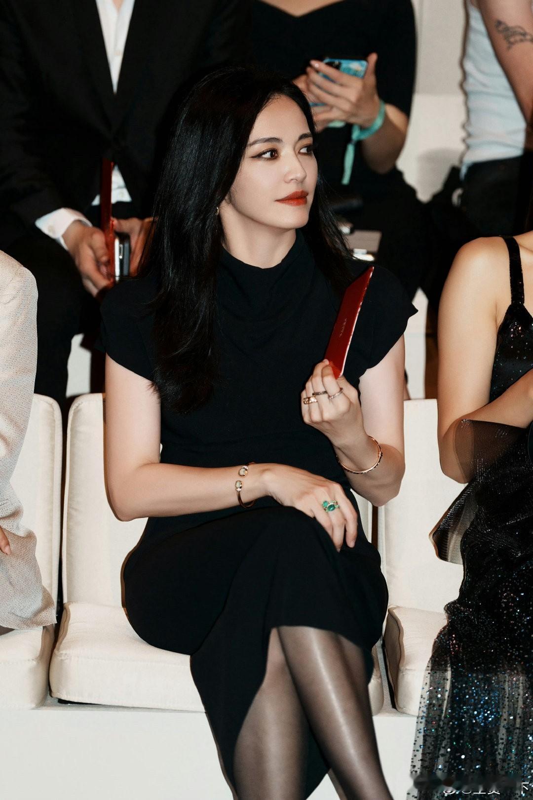 我有个预测你们信不信？姚晨以后都不可能再婚了，不是因为孩子，更不是因为她没人