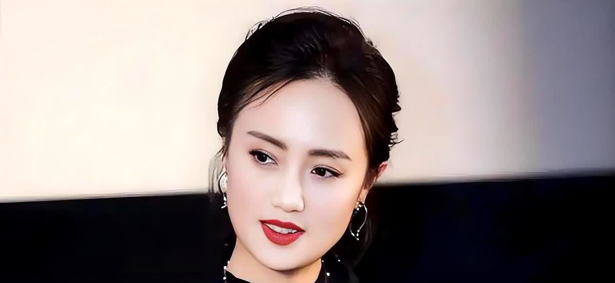 李乃文说，知道媛媛确诊癌症的时候，我选择推掉了工作，就怕她身边需要有人的时候，不
