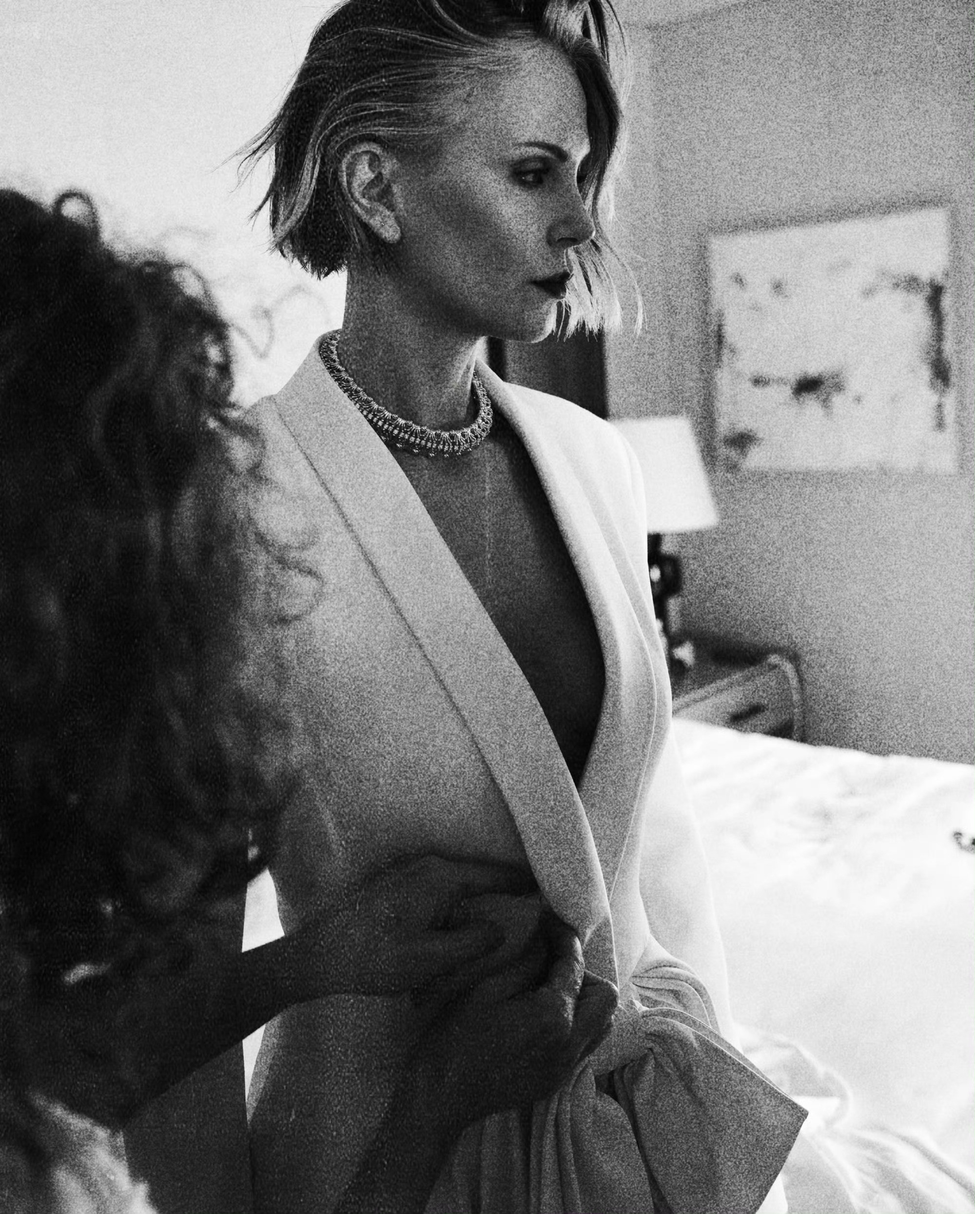CharlizeTheron身穿DiorbyJonathanAnders