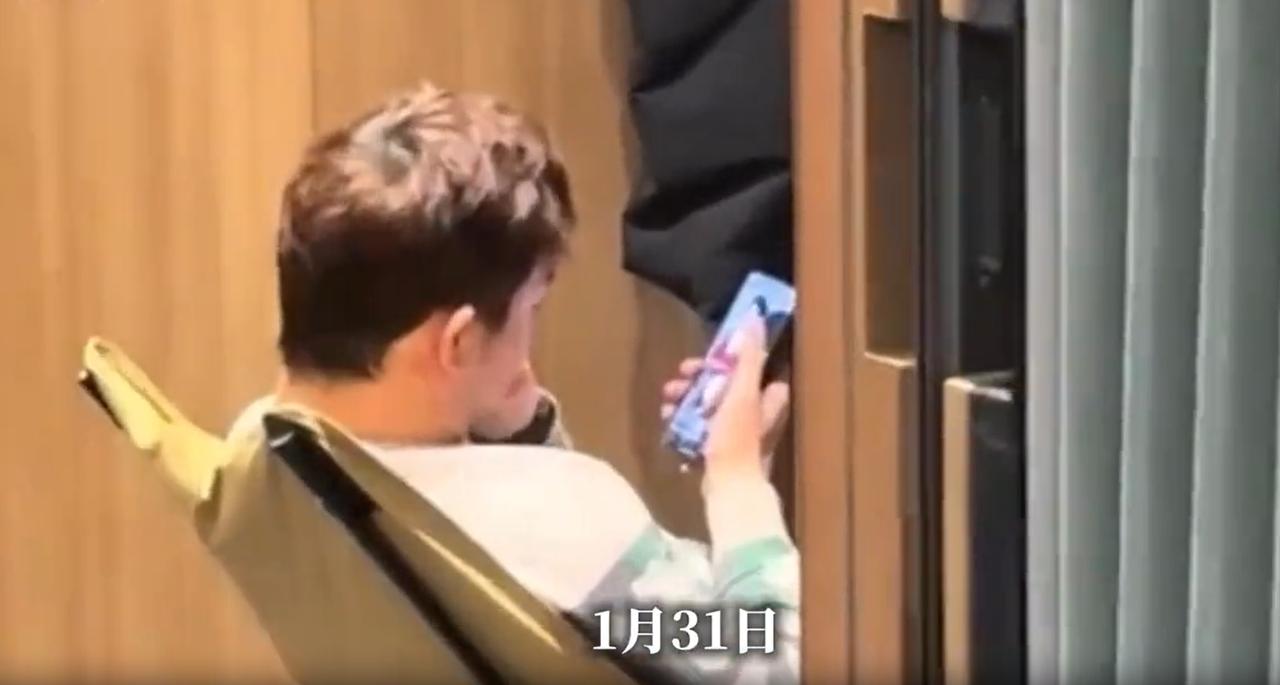 人怎么会这么聪明！浙江，一女子乘坐高铁回家，期间发现一名购买了无座票的男子自带折