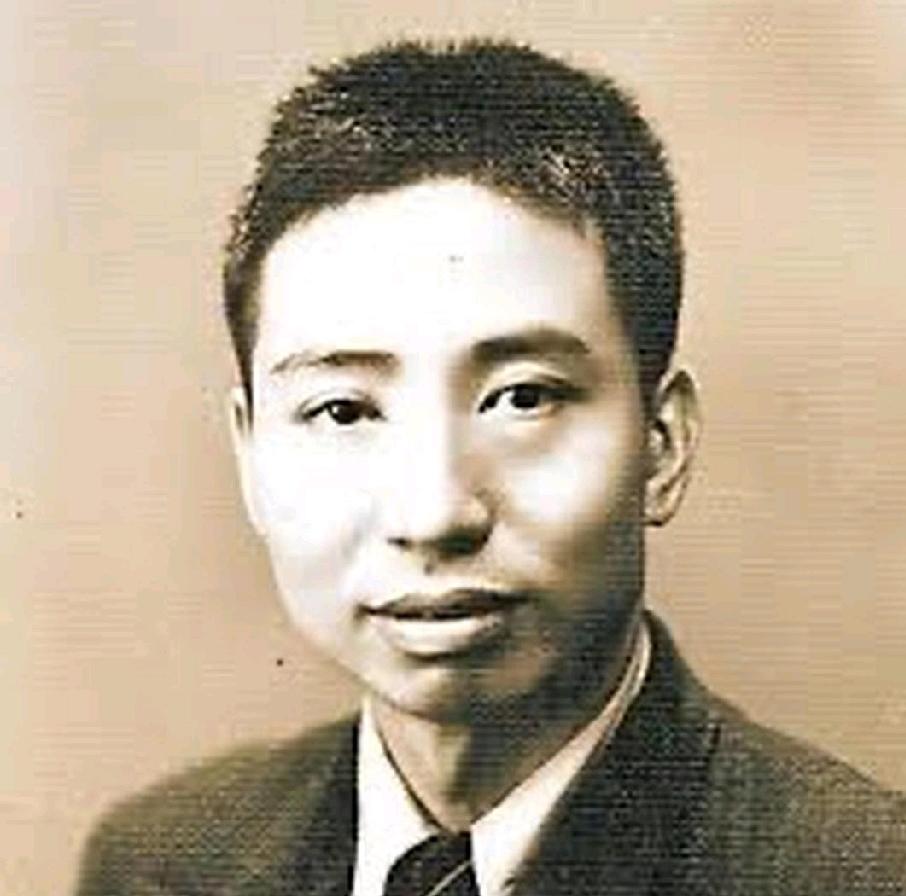 1947年，胡宗南占领延安后，被俘变节的公安局科长韩继恩，一张罕见的留影，照片中