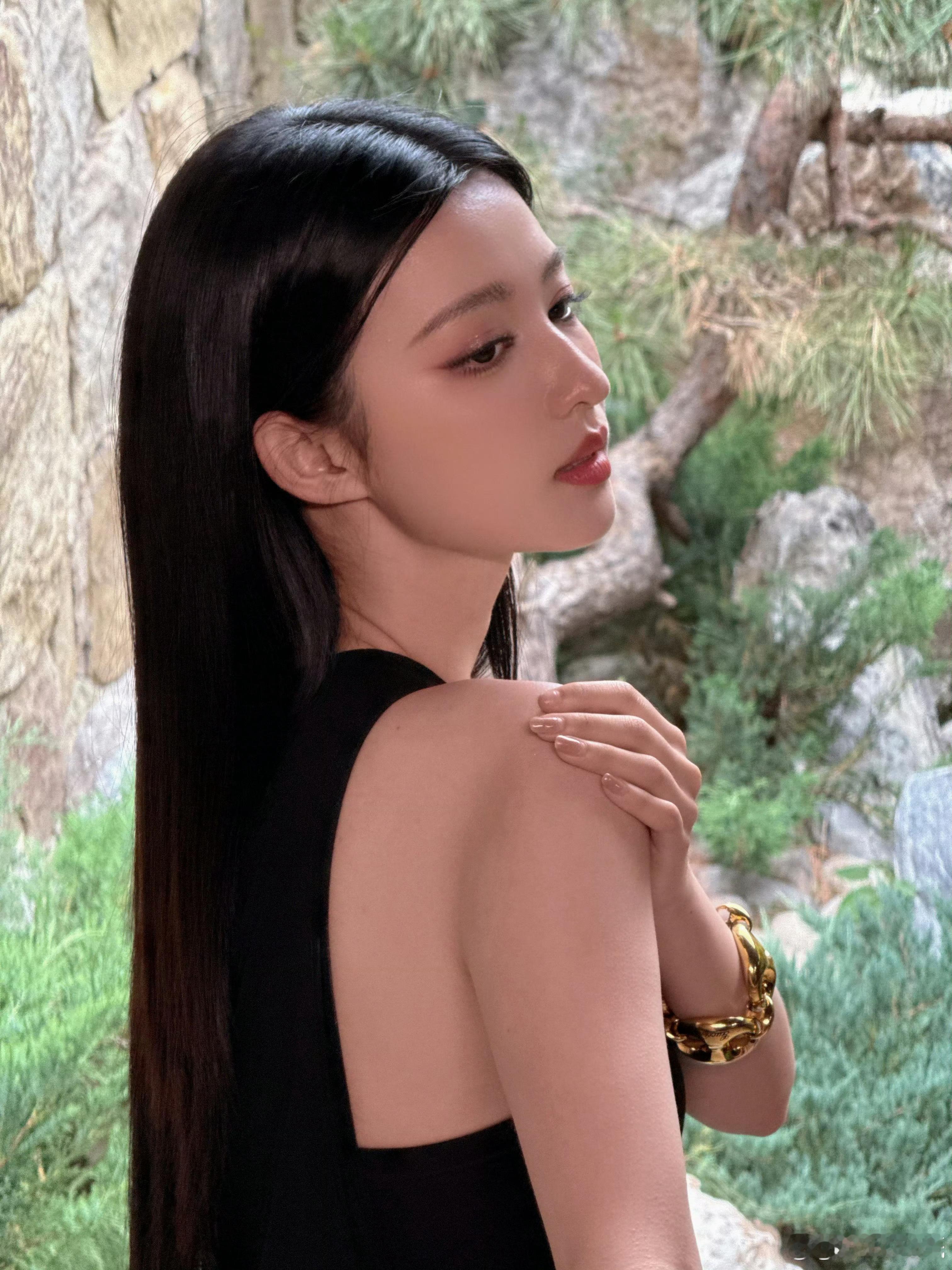 王楚然千金风人怎么能美成这个样子啊[哭哭]​​​