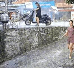 包子刚出摊就被抢完了[笑着哭]卖得真快[啤酒]