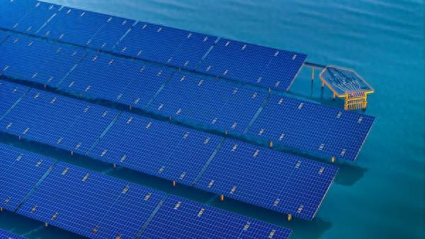 匈牙利学者：美国沉迷自我陶醉，中国引领全球新秩序