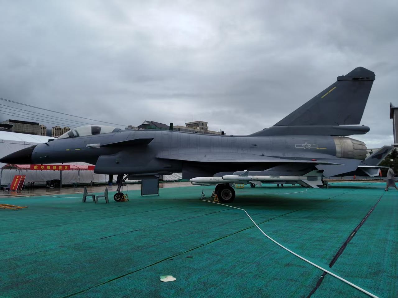 波斯猫:我掌握证据了。大毛:你掌握什么证据了？