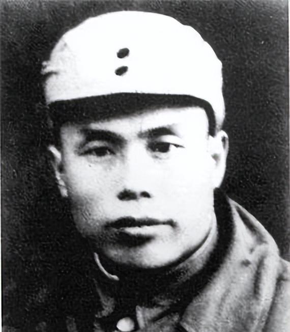 1943年新四军13团遭伏击，双方交火后，团长却发现其中“不对劲”，密密麻麻的日
