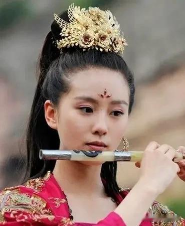 很是好奇，得这些影后有什么用呢？刘亦菲，总台影后！赵丽颖，金鹰视后，飞天视