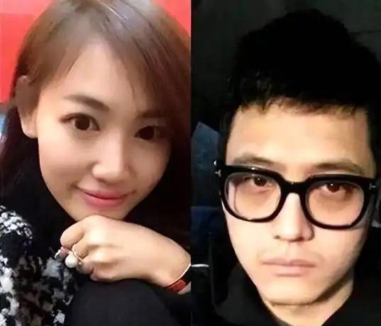 六年了。他第一个电话打给她。响了。挂了。黑了。拉黑的动作，比当年转移财