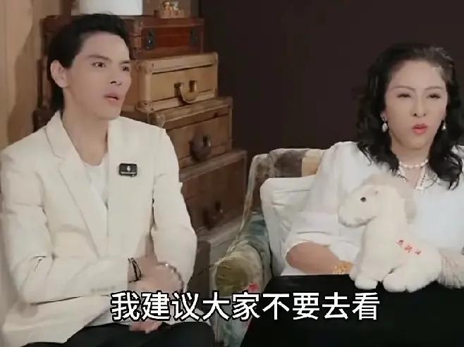 众所周知向太夫妇跟周星驰关系一直不融洽，向太对外也说过跟周星驰不和的过往。所以向