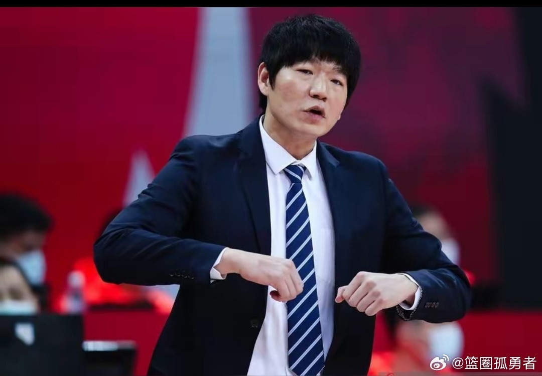 祝铭震杨文学未出战山东热身赛热身赛山东小胜南京同曦，不少球迷感到意外：新援杨文学