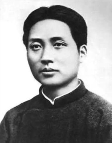 1950年，湖北一铁匠指着毛主席画像，对妻子说：这是我的结拜兄弟。1950年的春