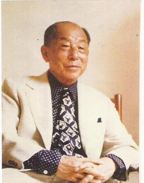 1962年，看守张学良长达25年的刘乙光终于得到了调任的命令，恢复了“自由”。在
