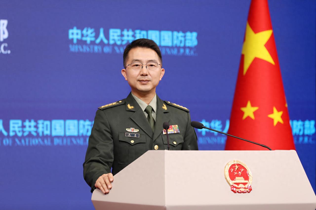 国防部宣布大动作！中国空军飞赴泰国，美国看到这彻底坐不住了！美国航母来南海叫