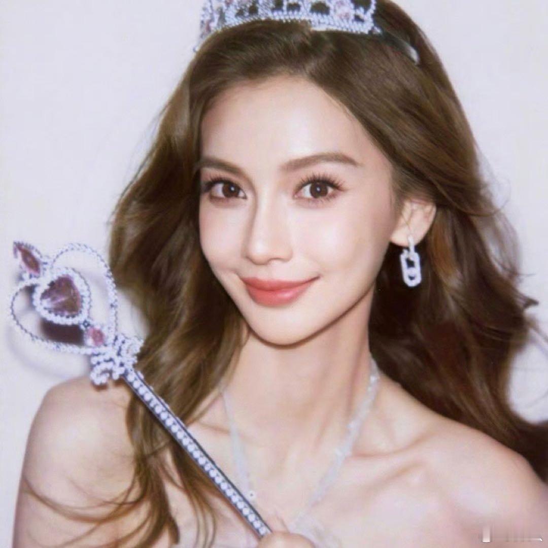 杨颖从来都有独当一面的底气angelababy从模特出道到时尚顶流angela
