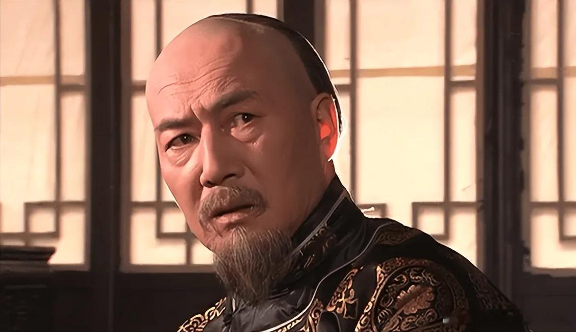 历史雍正十三年八月二十三日，圆明园中，一位皇帝驾崩，新帝弘历还没来得及欢喜，就