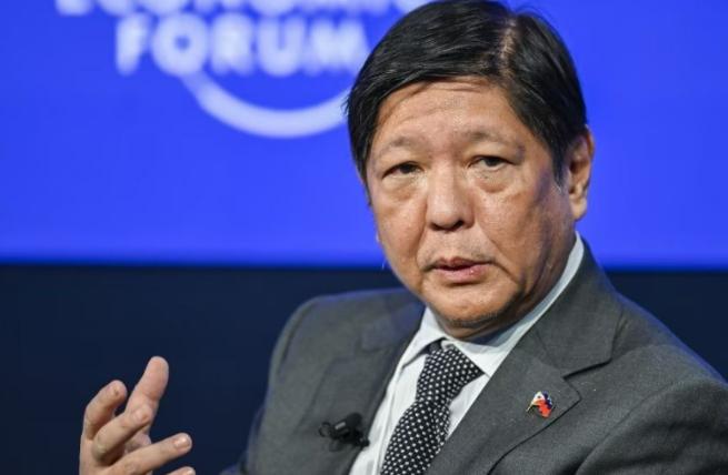 送别中方大使时，马科斯突然要求给北京带个话，现场各国记者全都懵了根据菲媒报道
