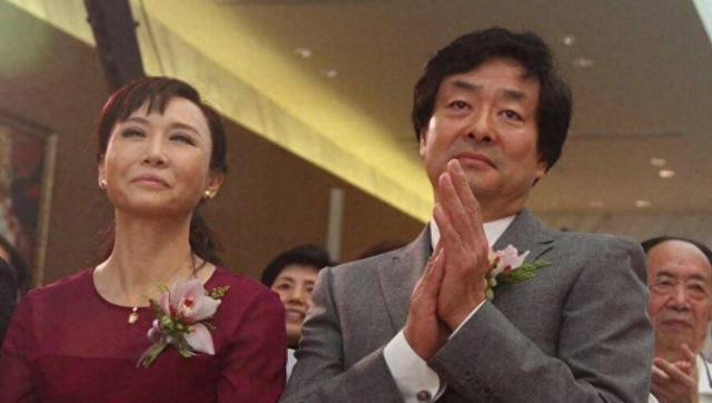 国家一级演员濮存昕，女儿嫁农村小伙，不但不收彩礼，还倒贴50万做嫁妆。女儿的对象