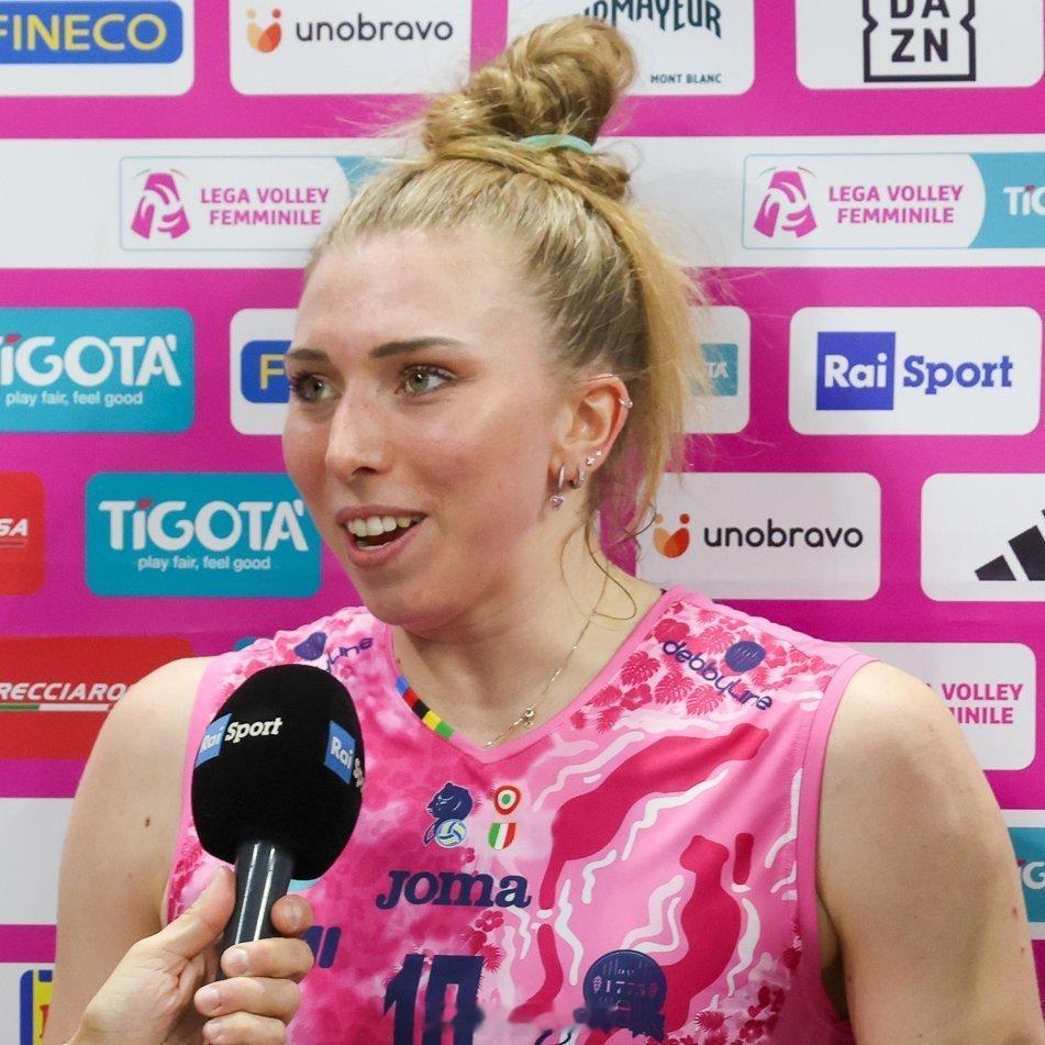 女排世界女排新闻科内利亚诺法尔关于输球：大家都对我们输球感到震惊，但这就是比赛