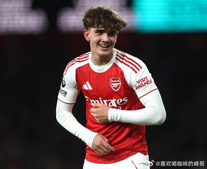 在阿森纳小将道曼未被图赫尔征召进英格兰队大名单后，前英超前锋迪尼对此表达了自己的