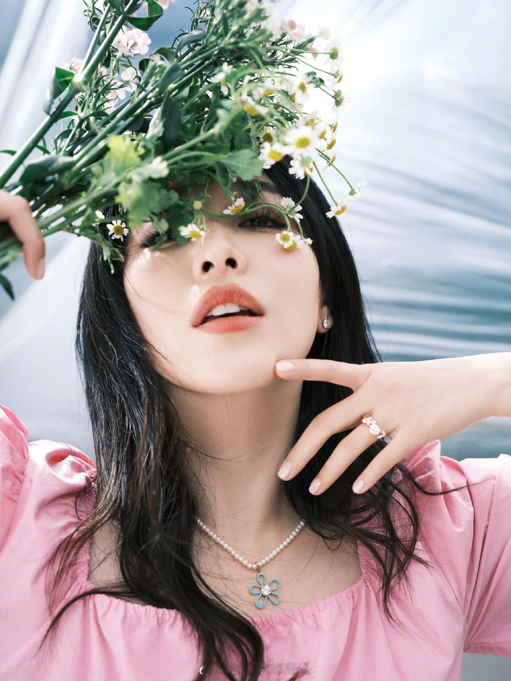 阚清子鲜花少女公主裙又美又媚