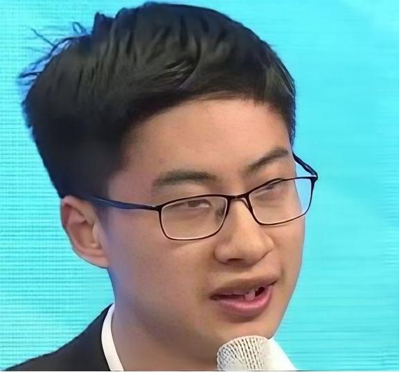 为什么要和美国干到底？就这么说吧，要是不干到底，那中国下一代就“完了”！清华