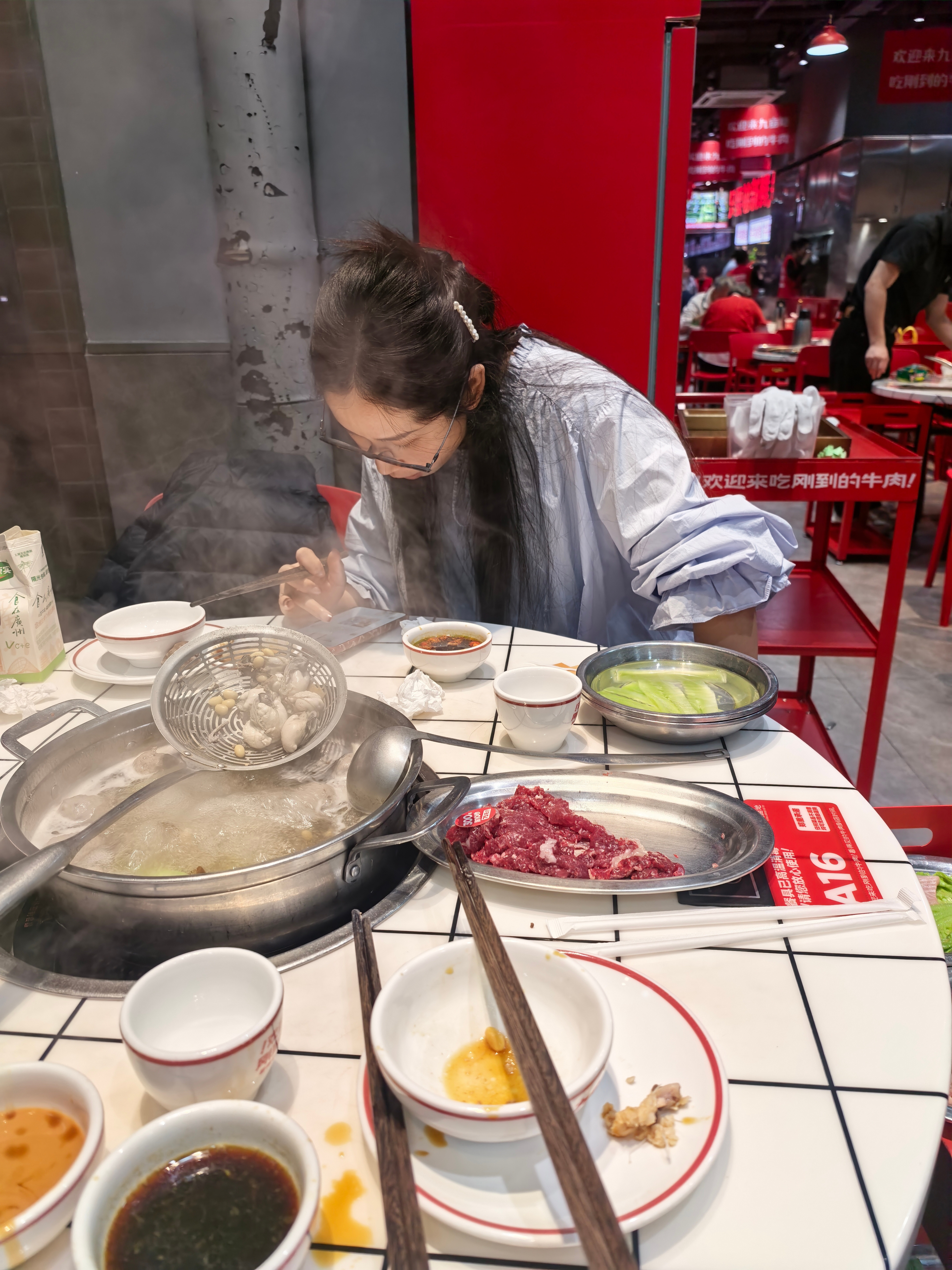 晚上很多朋友叫喝酒你说，酒有什么好喝的呢？对不起，我不爱喝酒只想安心陪CFO