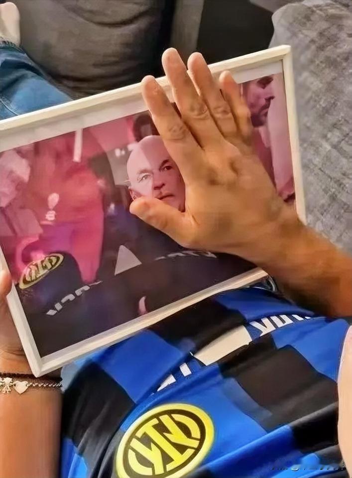 他们只能怀念！看到各种分析米兰取胜的原因，这有啥分析的？米兰取胜不才是正常的，是