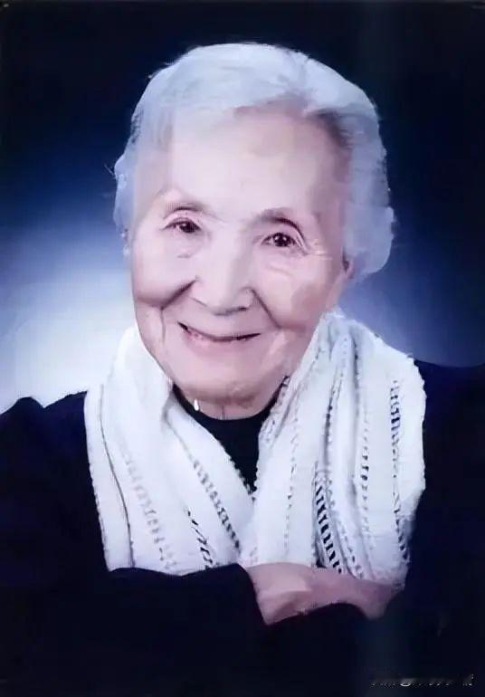 近代史上有资格称为“先生”的十位女性你知道吗？1.宋庆龄2.何香凝3.许