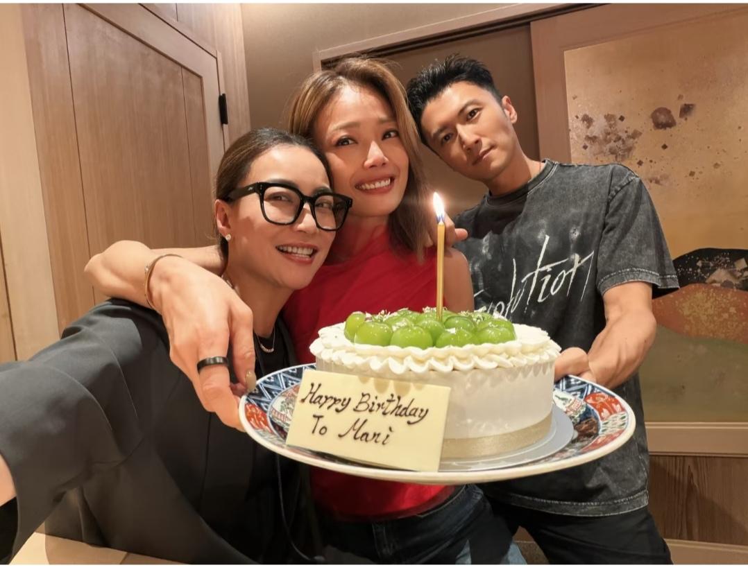 和容祖儿在一起的，这个女的是谁啊？有幸和谢霆锋拍照，简直太幸福了！