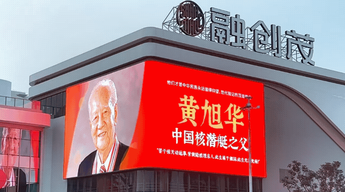 【石家庄“开窍”了！国庆节C位正当红！】石家庄这次真的彻底开窍了，这波操作简直让