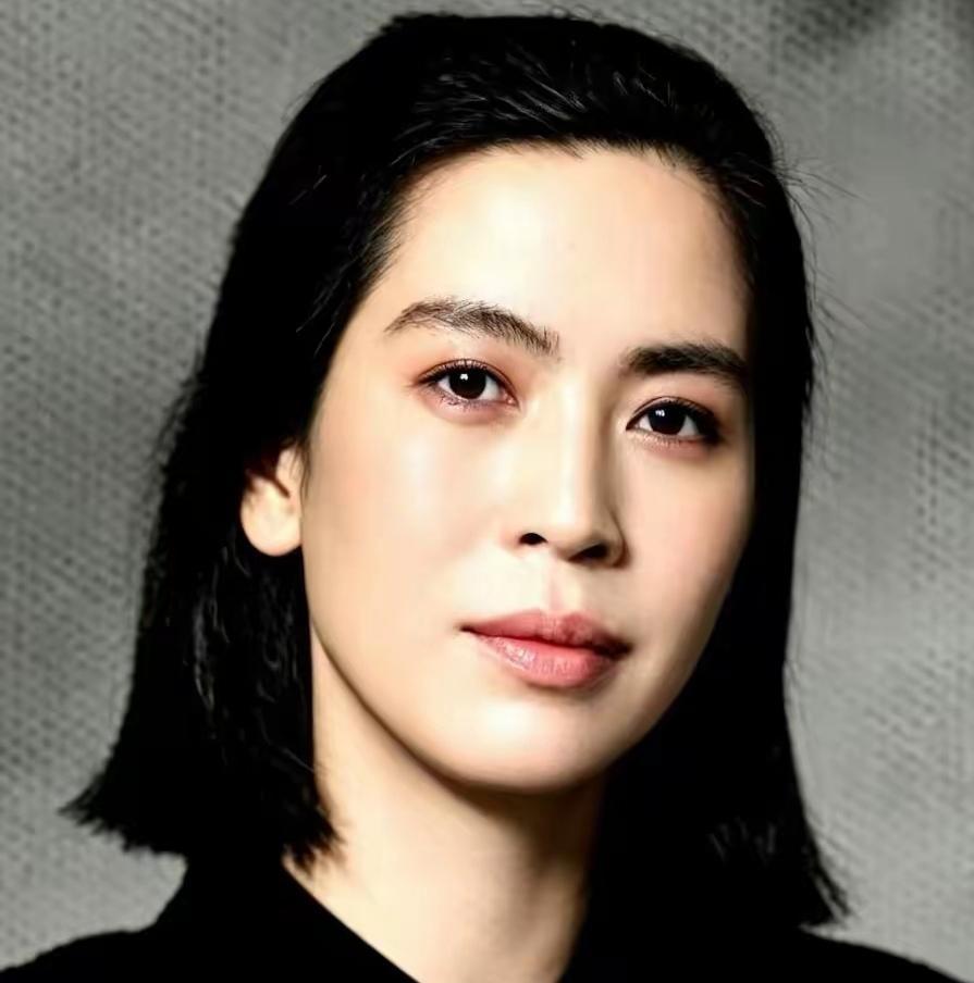 铁骨柔情！这才是我们该追的“女神”她是当年红遍苏区的“永新一枝花”——贺子珍
