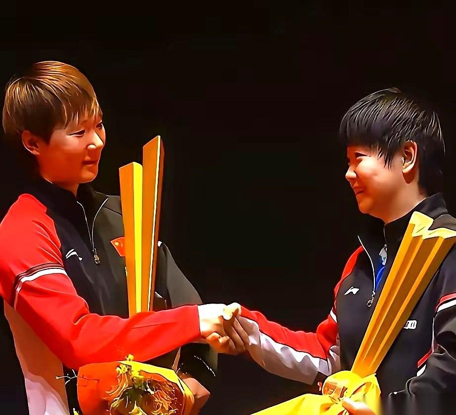 王曼昱接连倒在日本选手的拍下，张本美和、大藤沙月，甚至哪怕接下来碰上桥本帆乃香，