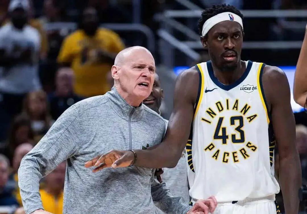 黄蜂送温暖112：114惜败步行者，名帅卡莱尔执教生涯干胜里程碑终于达成。自