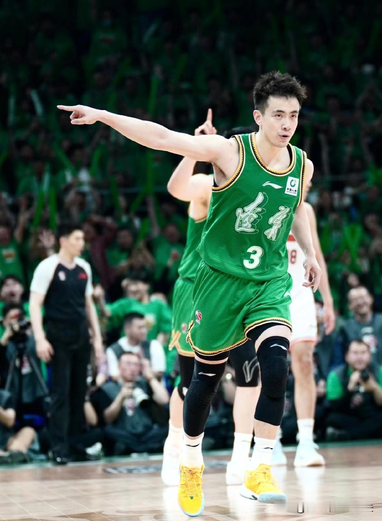 赵继伟复出后辽粤大战还是可以五五开！原因很简单，cba新赛季通过杯赛来看，基本就