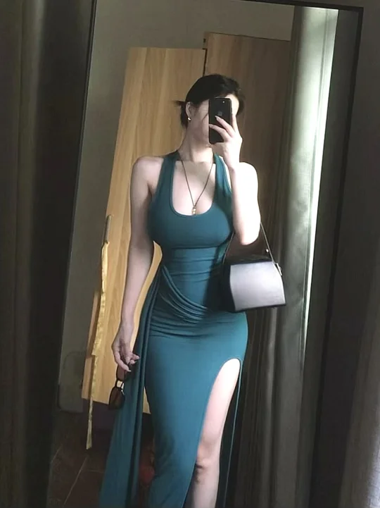 自带大女主美女感还得是修身小裙！