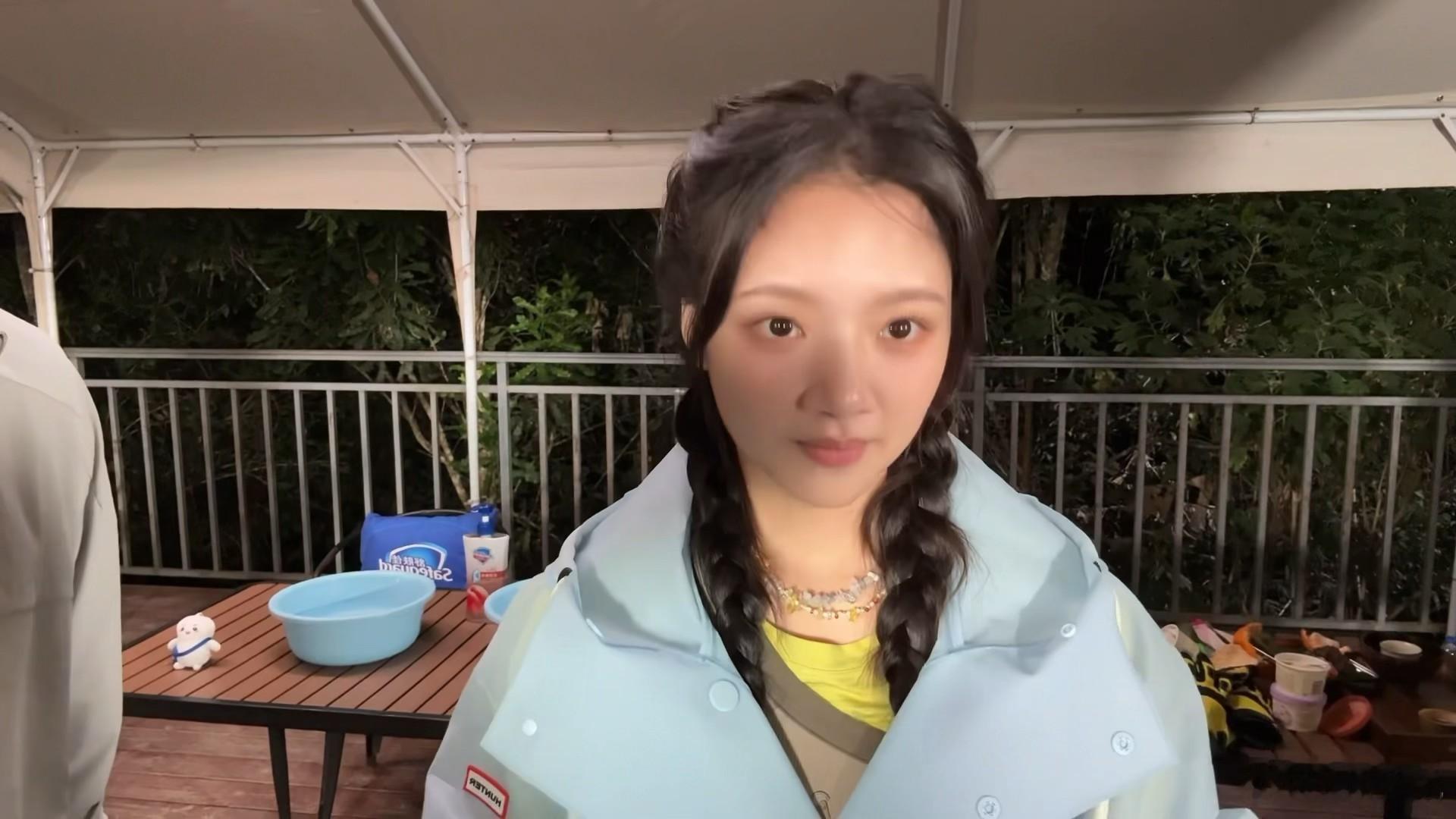 任敏吃蚂蚁任敏生吃蚂蚁任敏这波是真的敢，生吃蚂蚁都不带犹豫的，魄力直接拉满。