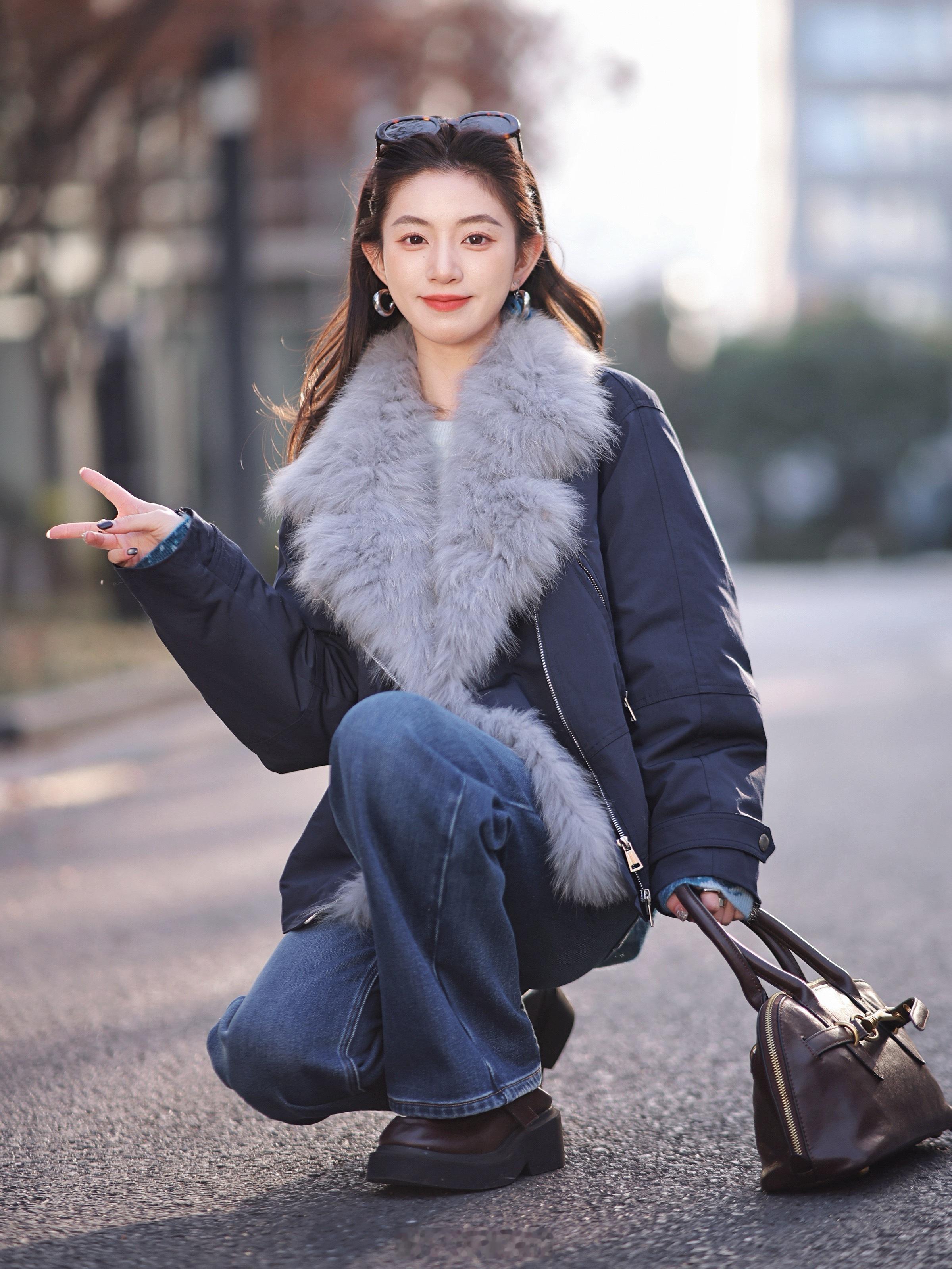 冬天硬核抗把子来了！90鹅绒+大狐狸毛领可拆卸设计的外壳防风防水保暖度完全放