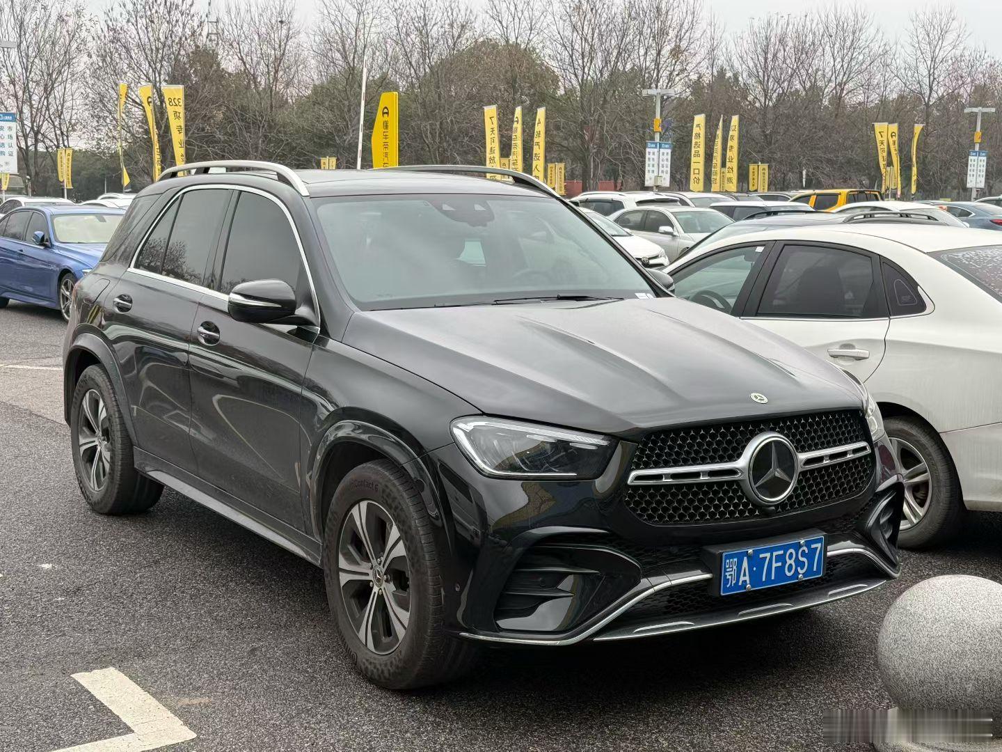 最新到店奔驰GLE350动感型2024年仅3.9万公里后盖钣金其余原漆带车