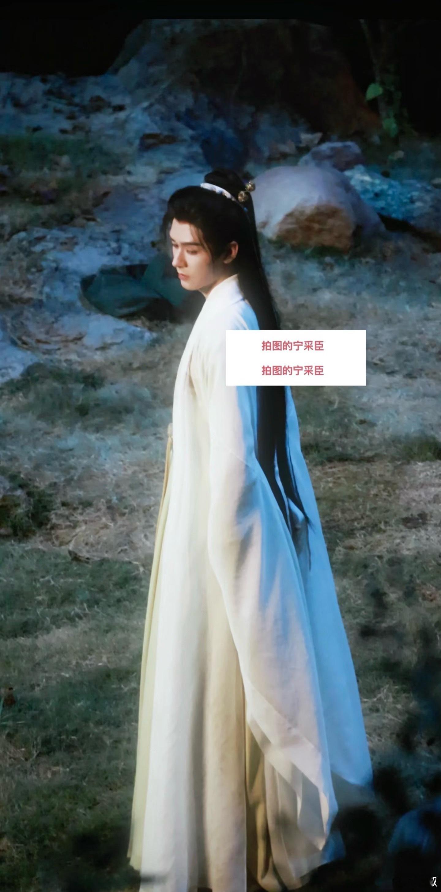 龚俊这妆造运真的一部赛一部，我勒个大美人儿​​​
