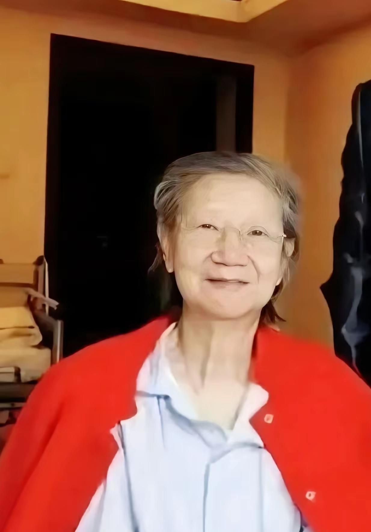 壬寅，刘思齐九二卒，厝杨开慧陵园侧。人皆知其为岸英妻，不知乱世情重。癸巳，妪