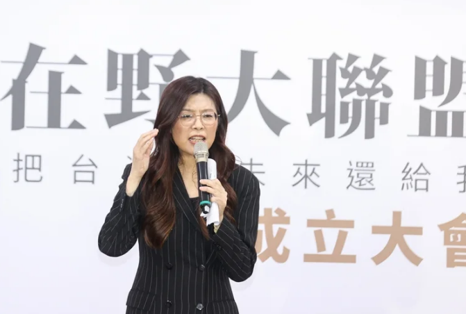 中广前董事长赵少康获聘国民党中评委，并表示不会跟前台北市长郝龙斌一起竞争党主席。