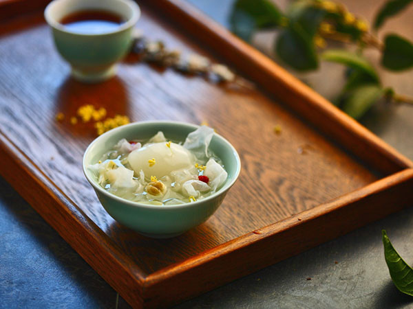银耳莲子羹怎么做? 养心安神