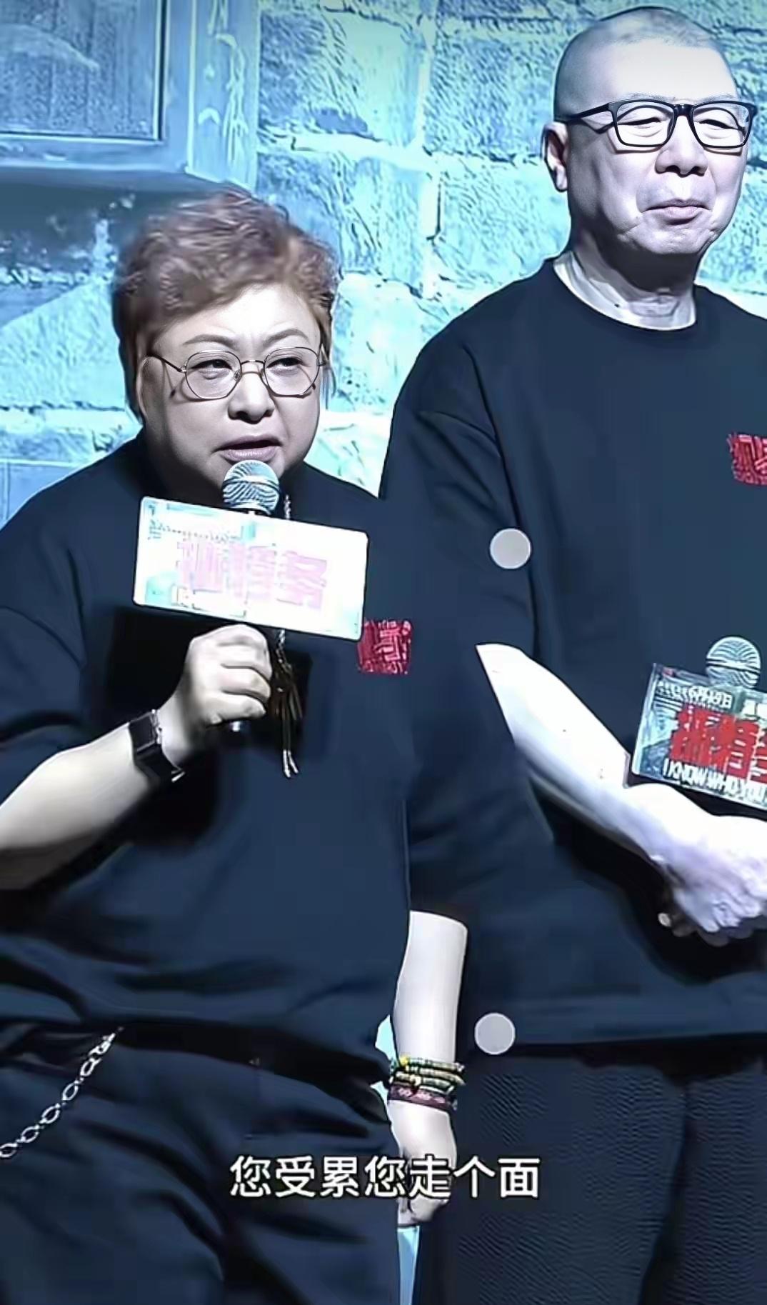 韩红想不明白，她这个“面儿”，如此朴素又简单，为什么观众们都“走”不起呢？这