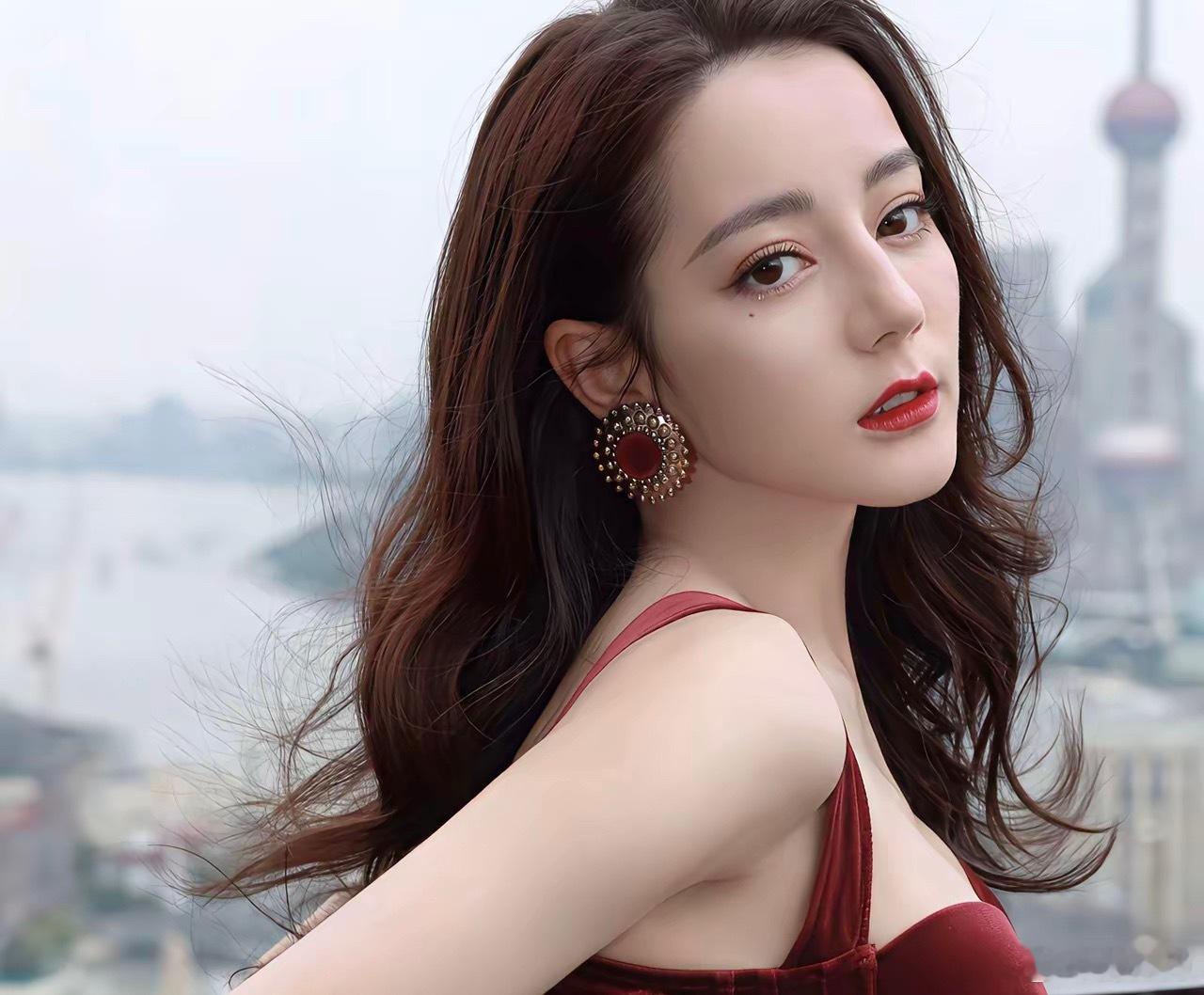 迪丽热巴真要凉了吗？连扑多剧？接连几部剧哑火，迪丽热巴在资本眼里已成“高风险艺人