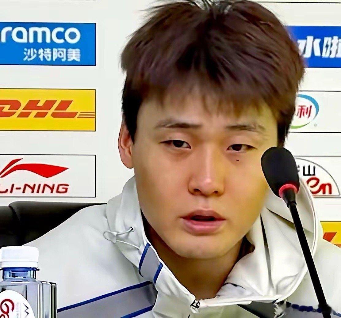 我们误会赵睿了！赵睿2023年与周琦互换转会新疆队，原本是一次正常的人员交换。这